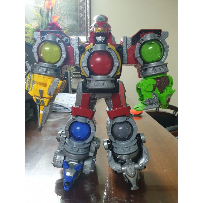 Mô hình Super Sentai Dx Kyuren-Oh ( Cosmic Fury Megazord ) thiếu nắp ...