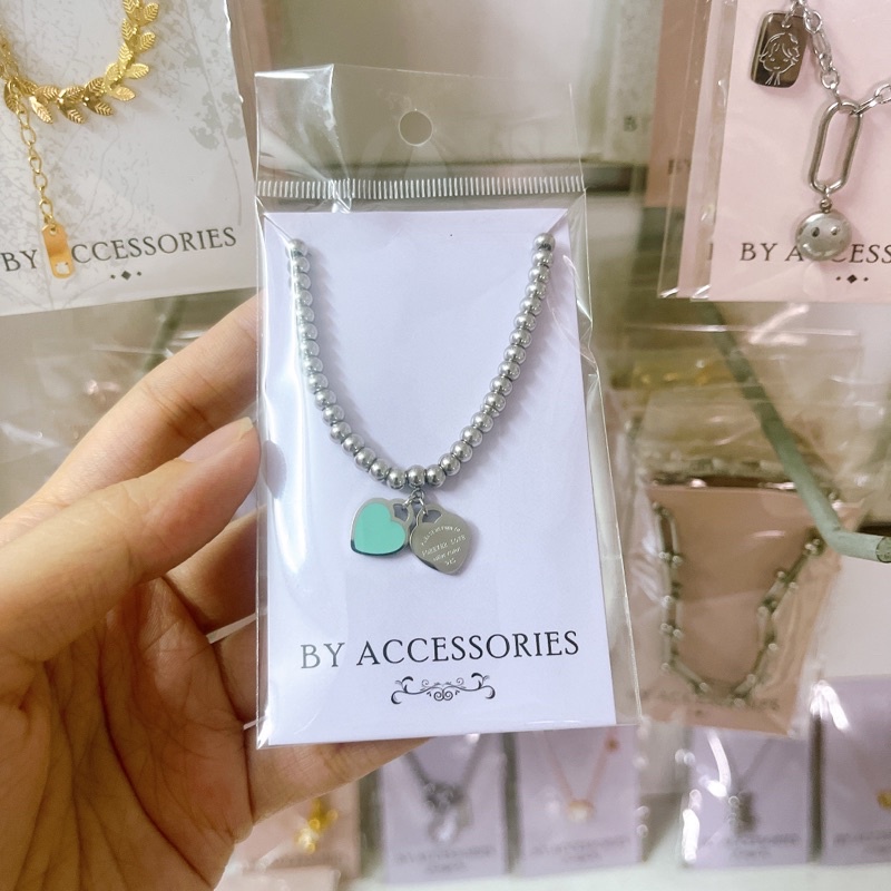 Vòng tay lắc tay nữ titan chuỗi bi tròn phối 2 mặt trái tim xanh hồng không gỉ WB191001