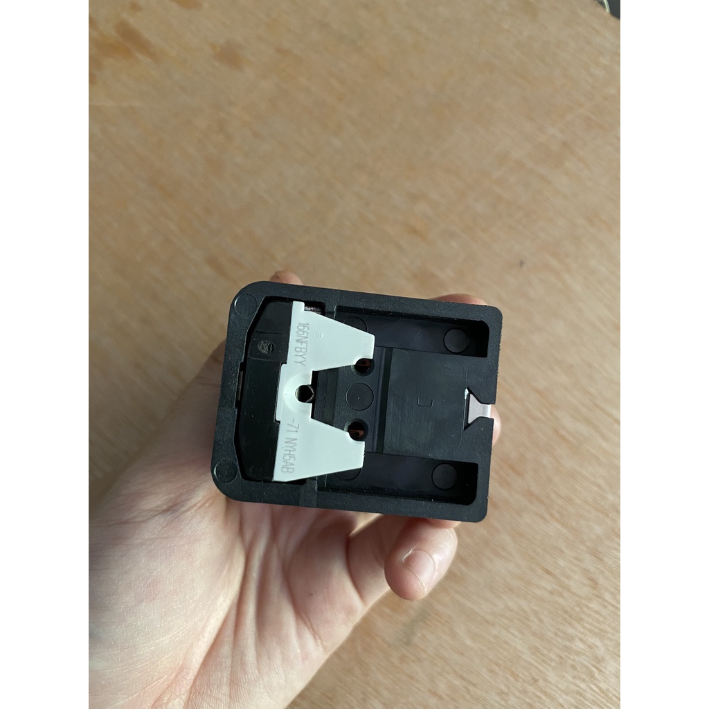 (VTĐL)Relay / Rờ Le khởi động tủ lạnh Electrolux chất lượng