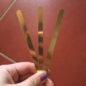 Nẹp đồng cho lồng mi, khuyên