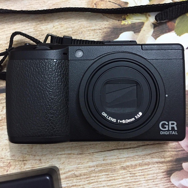 Máy ảnh Ricoh GR Digitall III | Shopee Việt Nam