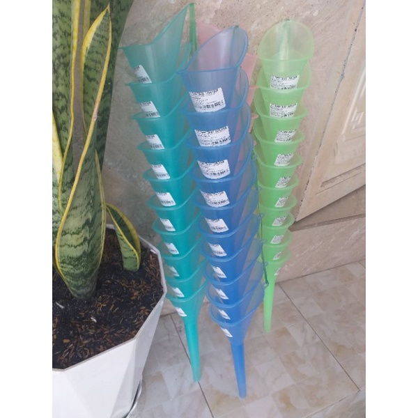 Quặng nhựa rót dầu nhớt