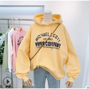 ÁO HOODIE NỮ HỌA TIẾT FORM RỘNG DÀI 2 MÀU VÀNG TRẮNG