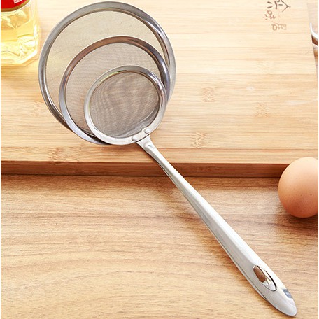 Vợt lọc cặn dầu mỡ dạng lưới inox cán dài