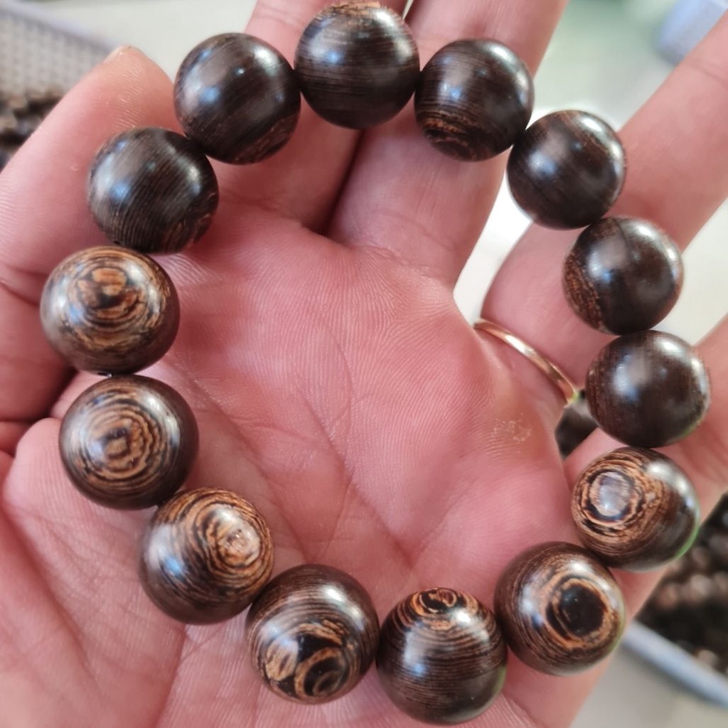 [Giao nhanh]Vòng Tay Trầm Hương Tròn Đơn Sánh Chìm Nước 18mm- May mắn-Tài lộc-Trầm Hương Tự Nhiên - Trầm Hương Bình An.
