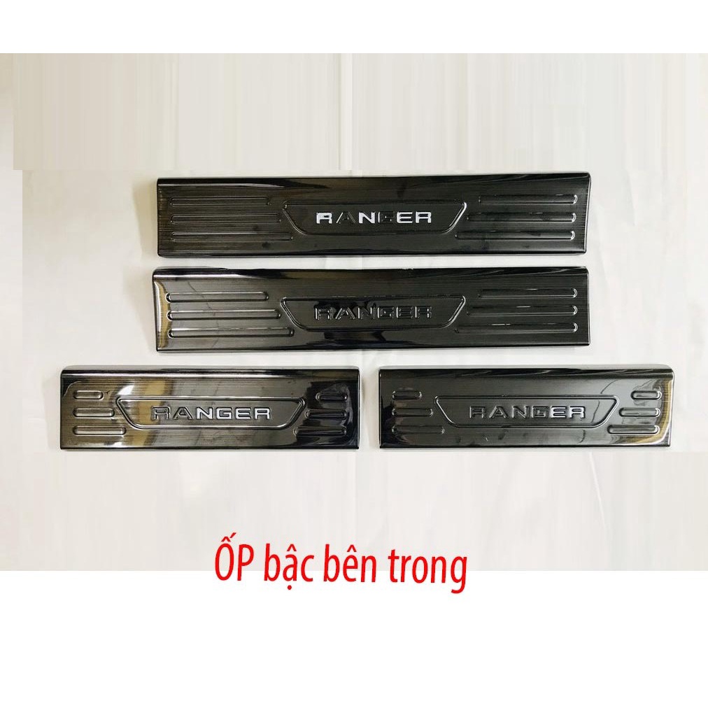 Ốp bậc cửa, nẹp bước chân trong, ngoài xe Ford Ranger 2014 - 2023 chất liệu titan cao cấp
