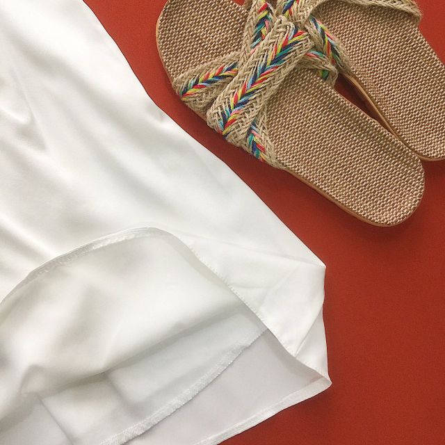 ĐẦM TRẮNG RÚT NGỰC TÔN VÒNG 1 KIKAN DRESS