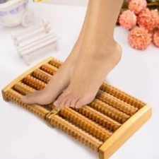 DỤNG CỤ MASSAGE BÀN CHÂN - BẰNG GỖ TIỆN LỢI