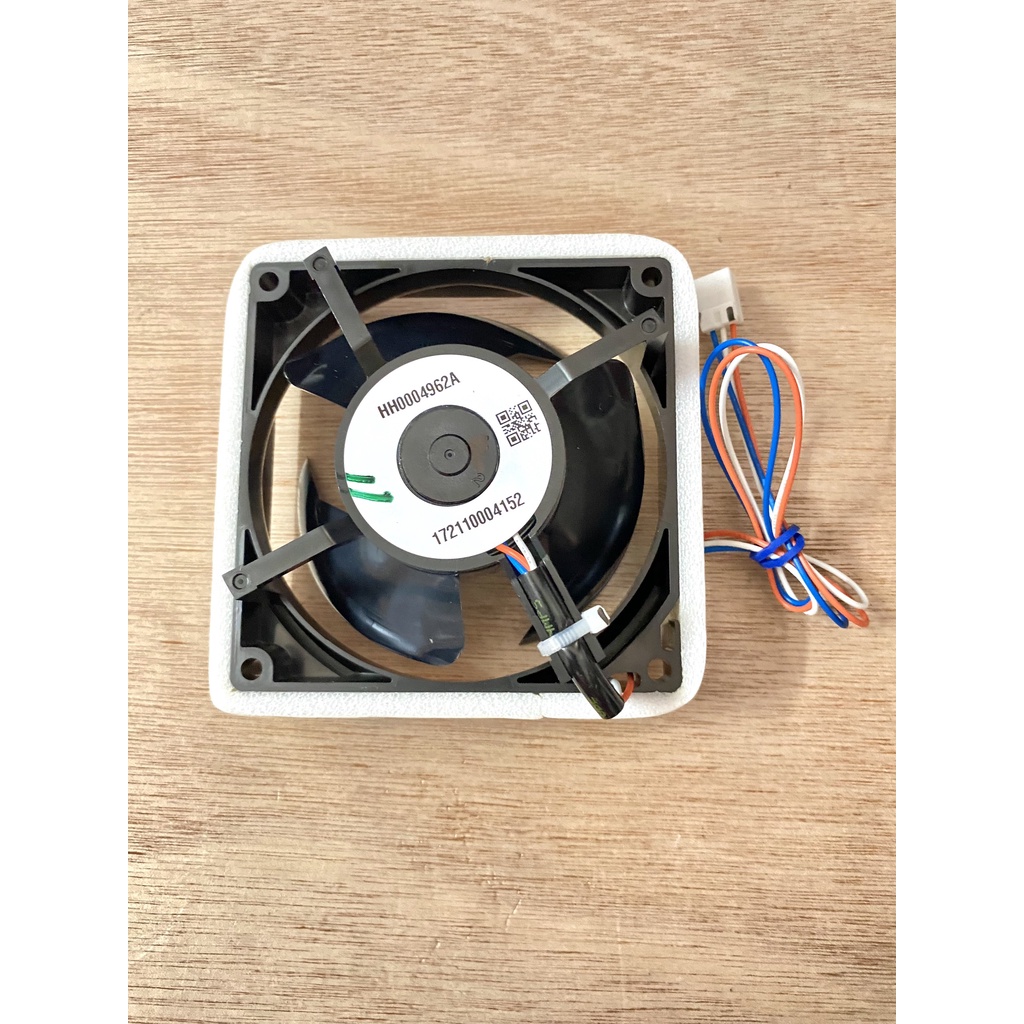 (VTĐL)Quạt tủ lạnh Hitachi 9*9 3 dây DC 12V (hàng hãng)