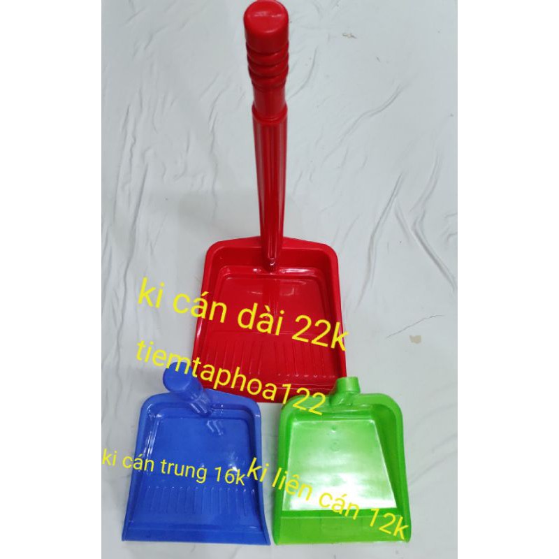 Ki dọn rác bằng nhựa giao Nowship | Shopee Việt Nam