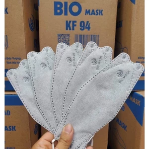 HCM HỎA TỐC sỉ thùng 300 khẩu trang loại người lớn ,em bé chuân 4 lơp kháng khuẩn
