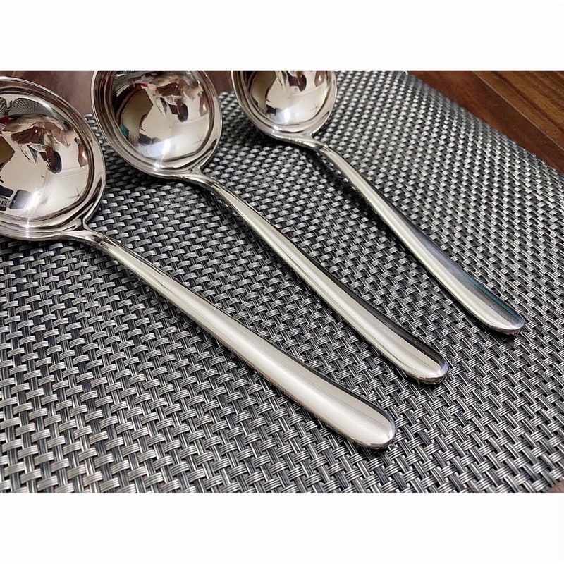 Muôi múc canh inox cao cấp hàng xuất Mỹ 22cm inox cao cấp 18/10 sáng bóng sang trọng