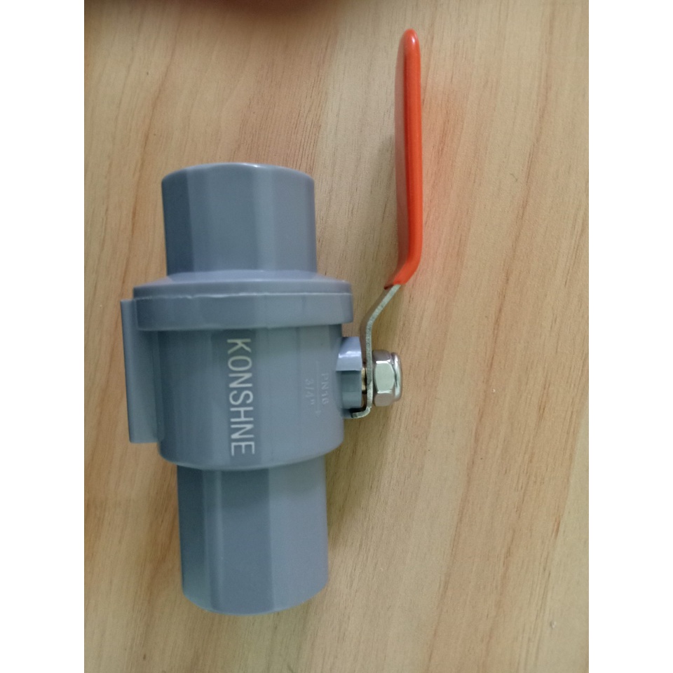 Van Ống Nước Nhựa phi 21 Tay Gạt Bi Inox