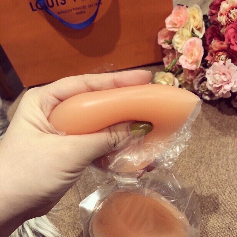 Độn ngực silicone tạo khe
