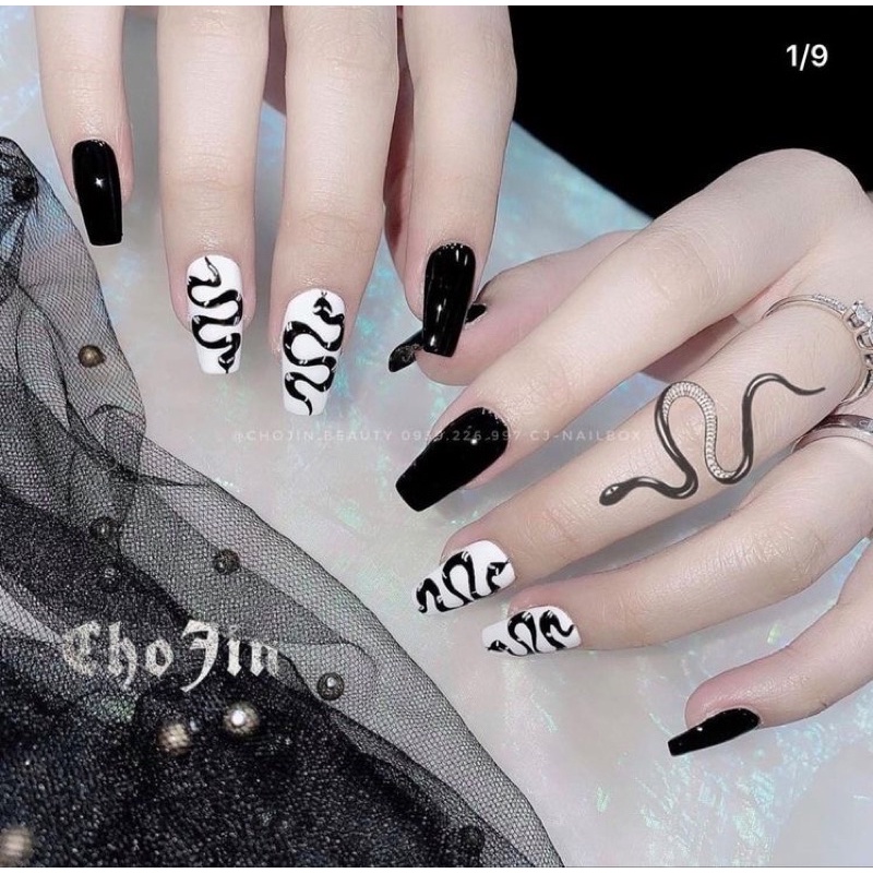 Nail Rắn Sáng Màu