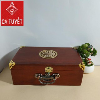 HỘP ĐỰNG TRANG SỨC, HỘP ĐỰNG CON DẤU CÔNG TY GỖ HƯƠNG MẶT GIÁP CHỮ THỌ VÀNG CÓ QUAI XÁCH BẰNG ĐỒNG