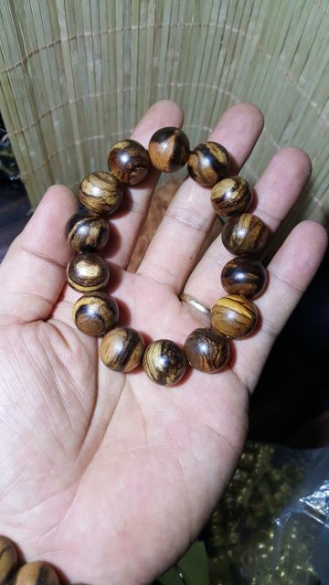 Vòng tay Trầm Indonesia zebra - Zebra agarwood Indonesia-
