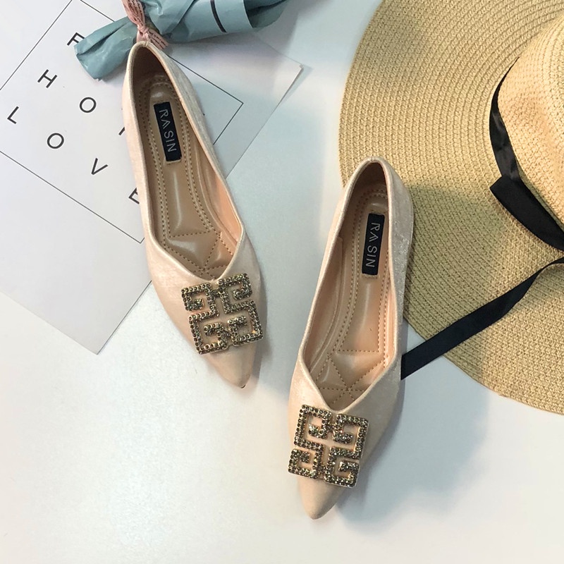 Size Lớn (31-46) Giày Nữ Phiên Bản Hàn Quốc Mũi Nhọn Khóa Vuông Giày Đế Bằng Nữ Phù Hợp Với Đế Mềm Cổ Tích Size Lớn 46 45 44 43 Thoải Mái Nhân Viên Văn Phòng Chị Em