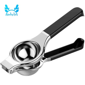 Dụng cụ vắt chanh bằng thép không gỉ có tay cầm bằng silicone