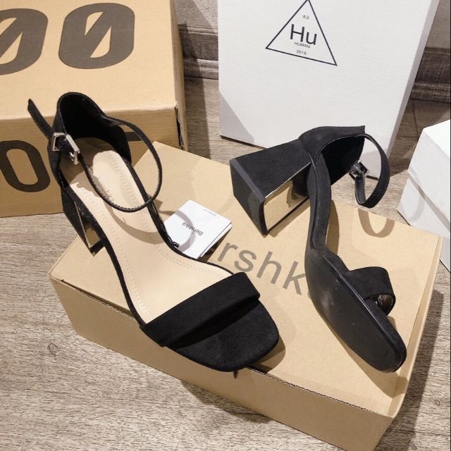HC SANG CHẢNH (Có sẵnKMV) Sandal basic 7p bershka xuất fullbox bill ...