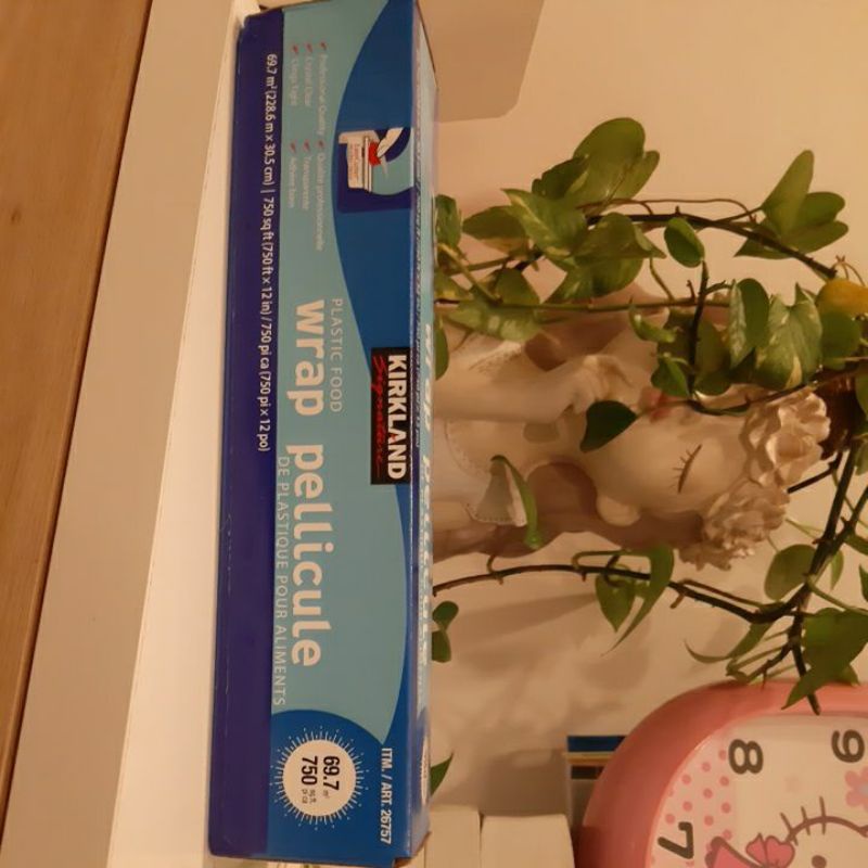 01 CÂY MÀNG BỌC THỰC PHẨM KIRKLAND PLASTIC FOOD WRAP PELLICULE 228.6M X