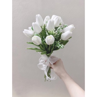 hoa cầm tay cô dâu (MÃ HCTAY07)