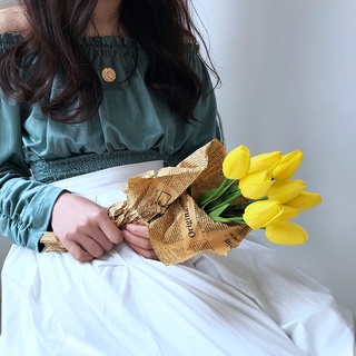 Cành hoa tulip giả trang trí tiệc cưới