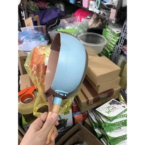 chảo sâu lòng 18cm giá 120k