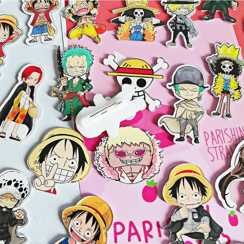 Huy hiệu pin dễ thương Luffy và Chopper từ bộ truyện One Piece, dạng trâm hai lớp acrylic, phù hợp cho học sinh