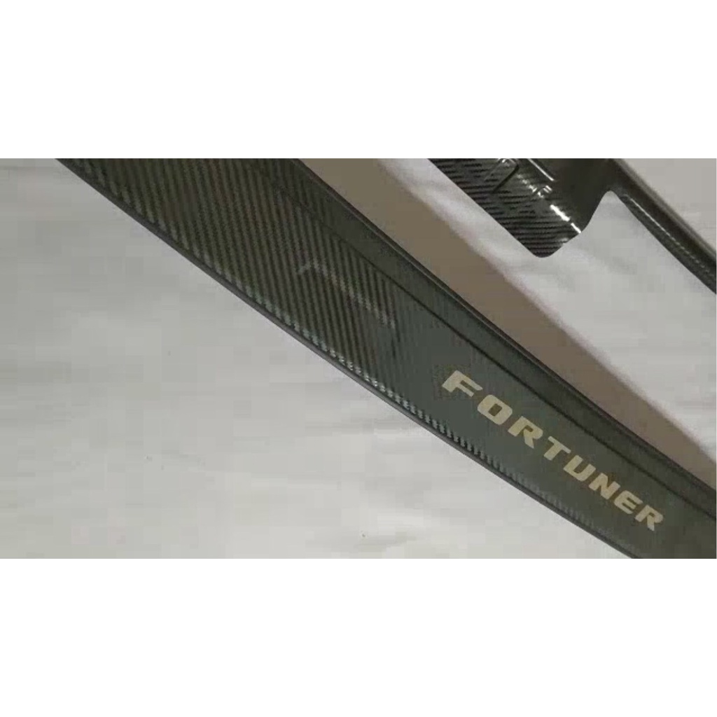Ốp Chống Trầy Cốp trong, ngoài CARBON xe Fortuner 2017-2021, 2022, 2023,2024  Vân cacbon, Hàng Cao Cấp