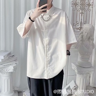 Mùa Hè Nam Ánh Sáng Sang Trọng Phong Cách Dây Chuyền Trang Trí Áo Sơ Mi Phiên Bản Hàn Quốc Thanh Niên Tóc Nhà Tạo Kiểu Retro Thời Gian Đen Áo Sơ Mi Hợp Thời Trang