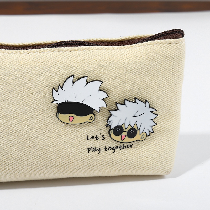 HT3 Jujutsu Kaisen Anime Huy Hiệu Kim Loại Thổ Cẩm Túi Mặt Dây Chuyền Pin Gojo Satoru Phụ Kiện Thời Trang Quà Tặng TH3