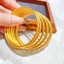 Vòng tay titan nữ không gỉ mạ vàng 24k thiết kế vân sợi theo phong cách cổ điển sang trọng