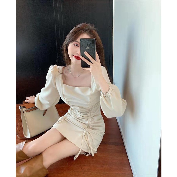 ĐẦM SUÔNG TAY DÀI RÚT DÂY NHÚNG ĐEN NUDE