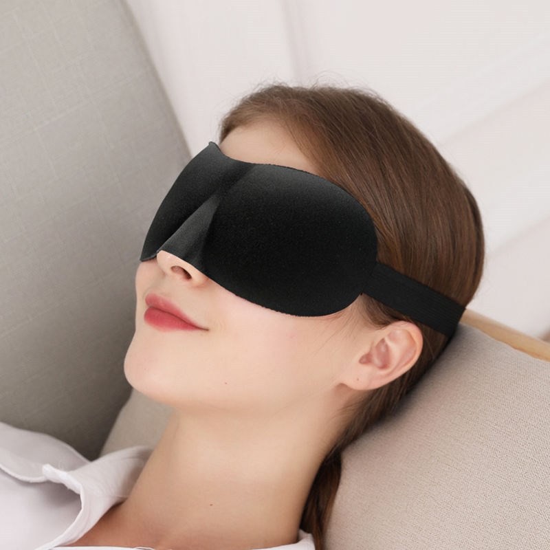 Sử dụng Bịt Mắt Ngủ 3D Che Phủ Ánh Sáng trong đời sống