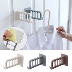 Móc Dán Tường 4 ô Thông Minh Tiện Lợi