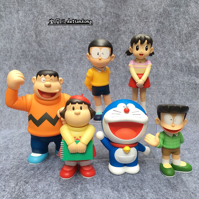 Bạn sẽ tìm thấy chi tiết chân thực nhất về nhân vật yêu thích của bạn trên mô hình này. Chỉ cần nhìn vào hình ảnh, bạn sẽ được đưa vào một thế giới mang hơi thở của Doraemon và nhóm bạn mà không cần đi đâu xa. Hãy trải nghiệm cảm giác vàng vọt của niềm đam mê anime với mô hình Nobita!