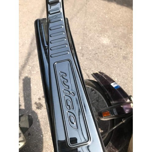 ỐP CHỐNG TRẦY CỐP TRONG, NGOÀI XE WIGO 2018 - 2022, CHẤT LIỆU TITAN CAO CẤP