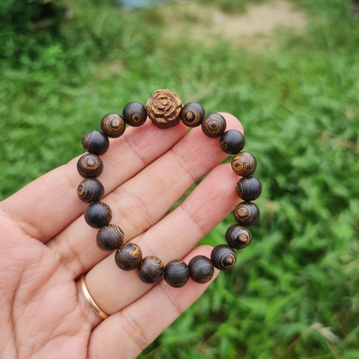 Vòng Tay Trầm Hương Sánh Chìm Nước Mix Charm Hoa Sen - Vòng Tay Phong Thủy - Size 7 8 10mm