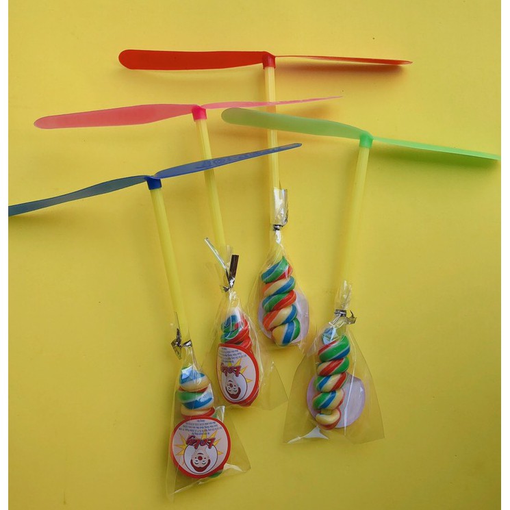 Chiếc Kẹo Chong Chóng Loly Khổng Lồ cầu vồng handmade thủ công
