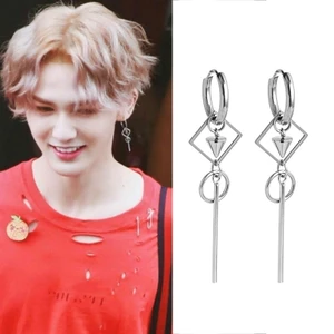 Bông tai titan unisex hình học Chu Chính Đình không gỉ có 2 loại xỏ lỗ và kẹp