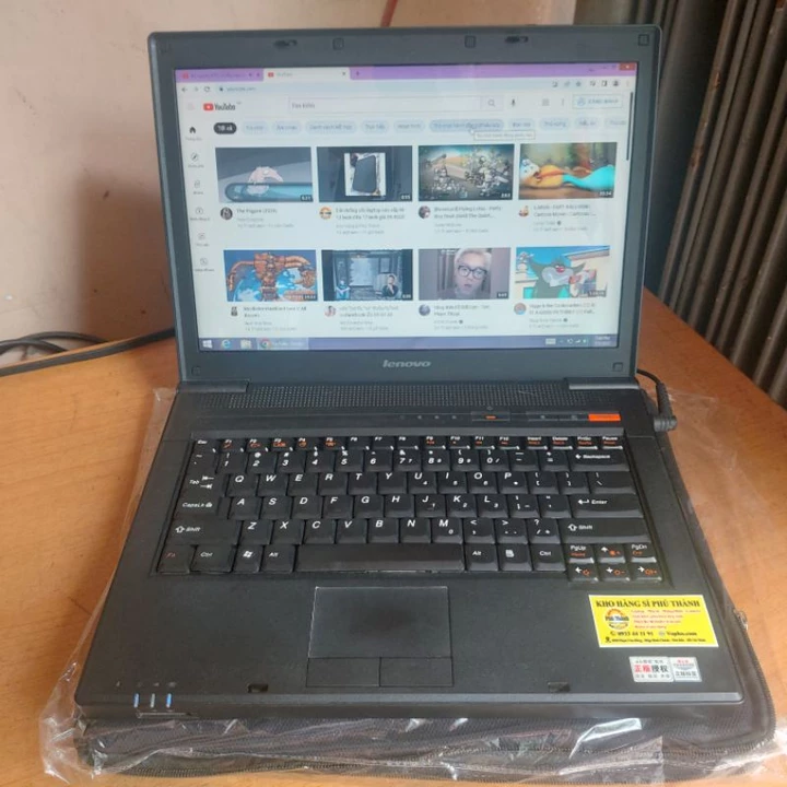 Laptop văn phòng, nghe nhạc xem phim tin tức báo chí lướt web xem giá cả thị trường