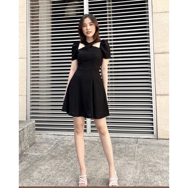 ĐẦM XOẮN NGỰC SIÊU XINH CHẤT VẢI DÀY DẶN BA MÀU TRẮNG ĐEN NÂU