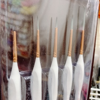 MONT MARTE - Bộ 5 cây cọ tỉa và viền nét Detail & Liner - set theo phong cách artist Taklon