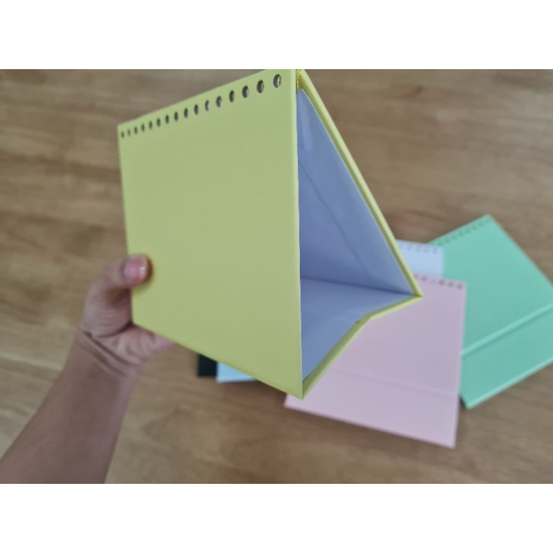 Đế lịch ngang mini 14x11cm nhiều màu pastel (đã đục lỗ sẵn)