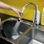 Đầu Nối Tăng Áp Lực Nước 2 Chế Độ Cho Tất Cả Vòi Rửa Với Cấu Trúc Uốn Dẻo Thông Minh