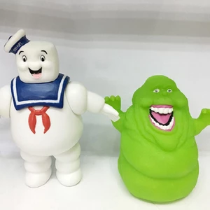 Ghostbusters Marshmallow Man, thân ma xanh mỏng hơn.