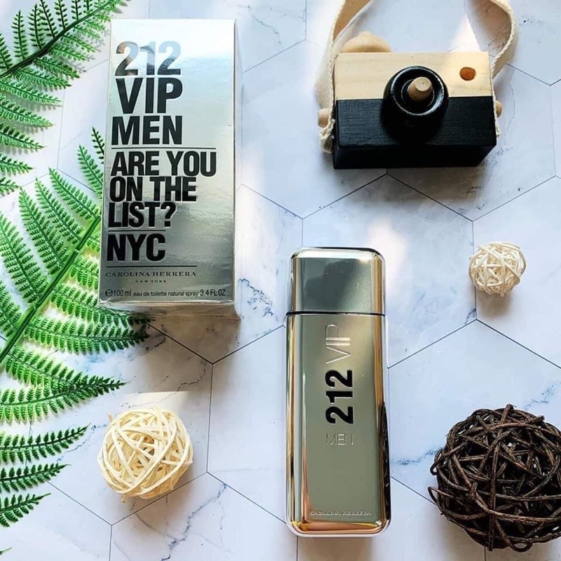 Ch Nh H Ng N C Hoa Nam Carolina Herrera Vip Men Ml Edt Shopee Vi T Nam