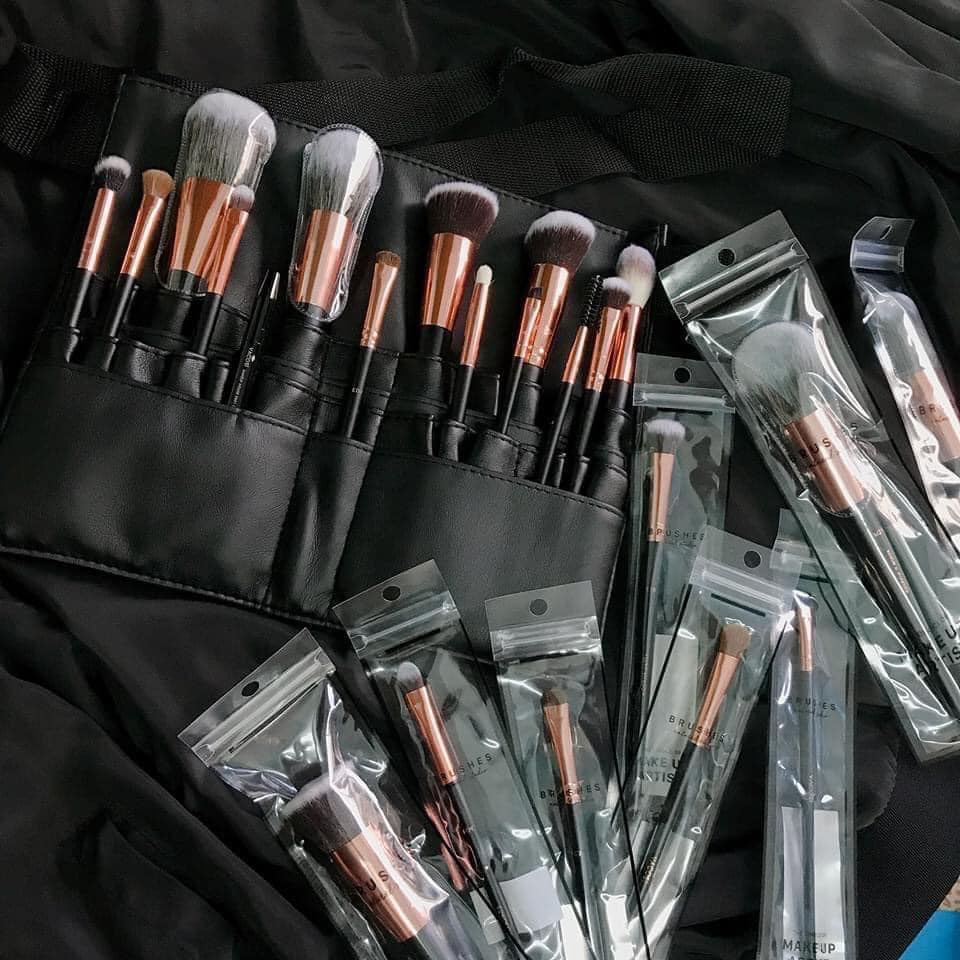 Cọ Đánh Phấn Mắt Chuyên Dụng Cho MakeUp Artist Vacosi Shader Brush