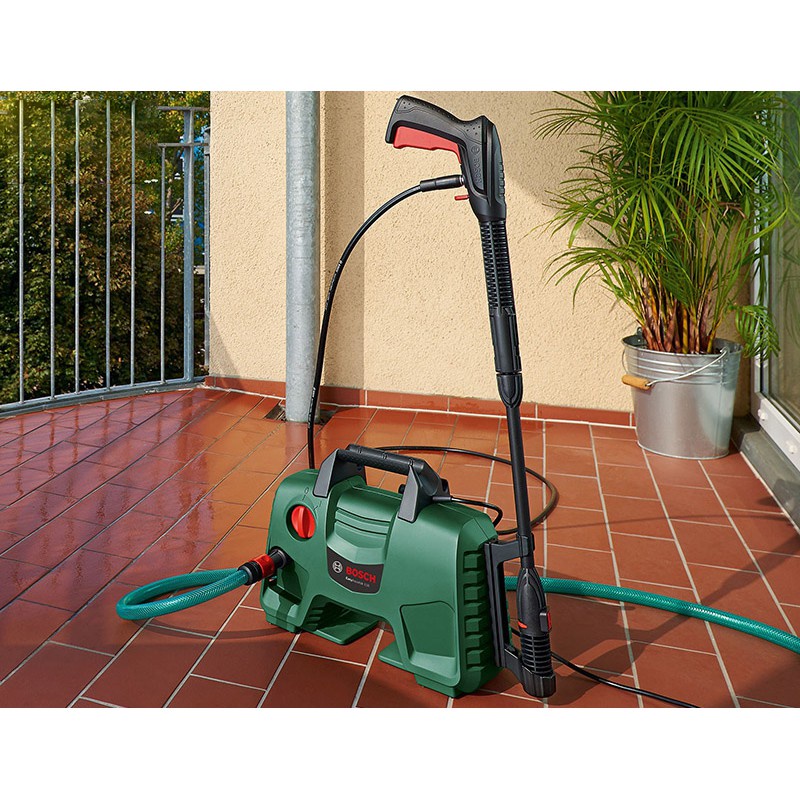 Máy xịt rửa cao áp Bosch Aquatak 110